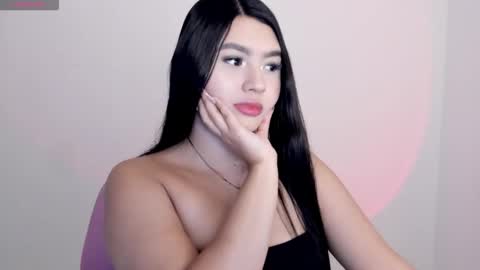 Snapshot of shelly_rohades chatting on 14, 1, 2026 online show from 14, 1, 2026