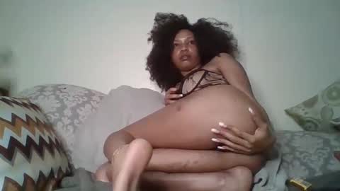 Snapshot of shellymadonna chatting on 27, 9, 2025 shellymadonna online show from 27, 9, 2025