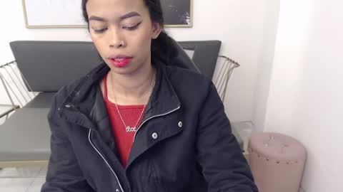 Snapshot of shenna_brunette_ chatting on 4, 12, 2024 Shenna online show from 4, 12, 2024