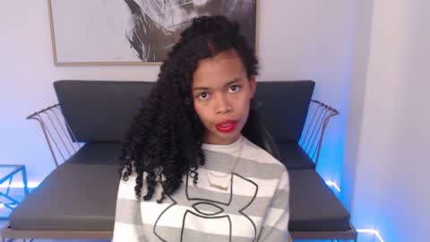 Snapshot of shenna_brunette_ chatting on 24, 12, 2024 Shenna online show from 24, 12, 2024