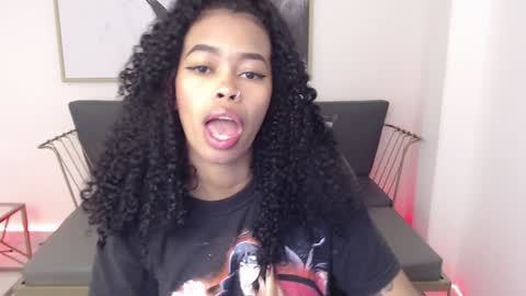 Snapshot of shenna_brunette_ chatting on 27, 12, 2024 Shenna online show from 27, 12, 2024