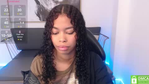 Snapshot of shenna_brunette_ chatting on 10, 2, 2025 Shenna online show from 10, 2, 2025