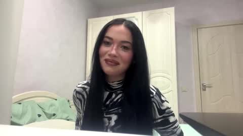 Snapshot of sherikavanleeuwen chatting on 13, 3, 2026 Mia meow meow online show from 13, 3, 2026