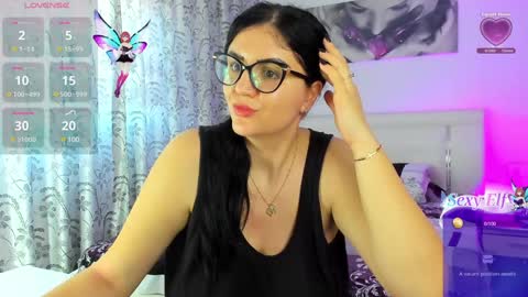 Snapshot of sherllystone chatting on 25, 1, 2025 Miky online show from 25, 1, 2025