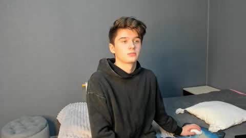 Snapshot of sherlockmax chatting on 16, 10, 2025 Max online show from 16, 10, 2025