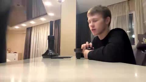 Snapshot of sherlockmax chatting on 7, 11, 2025 Max online show from 7, 11, 2025