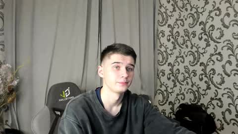 Snapshot of sherlockmax chatting on 8, 11, 2025 Max online show from 8, 11, 2025