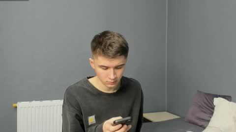 Snapshot of sherlockmax chatting on 10, 11, 2025 Max online show from 10, 11, 2025