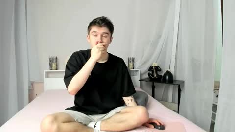 Snapshot of sherlockmax chatting on 20, 12, 2025 Max online show from 20, 12, 2025