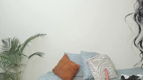 Sherlyn Adams online show from 27, 1, 2025