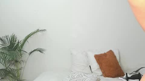 Sherlyn Adams online show from 28, 1, 2025