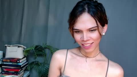 Snapshot of shes_notme chatting on 24, 4, 2026 Lana But you can spell it backwards online show from 24, 4, 2026