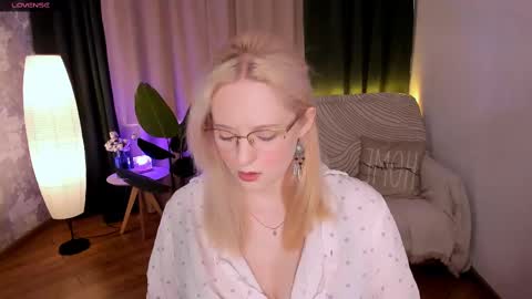 Hello guys my name is Aemilia online show from 16, 2, 2025