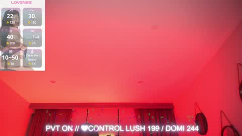 Snapshot of sheyla_hills_ chatting on 22, 1, 2025 Sheyla online show from 22, 1, 2025