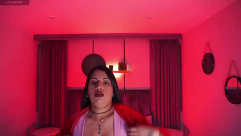 Snapshot of sheyla_hills_ chatting on 13, 2, 2025 Sheyla online show from 13, 2, 2025