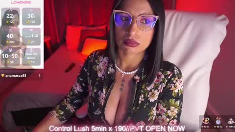 Snapshot of sheyla_hills_ chatting on 27, 2, 2025 Sheyla online show from 27, 2, 2025