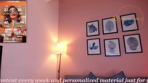 Snapshot of sheyla_hills_ chatting on 6, 5, 2026 Sheyla online show from 6, 5, 2026