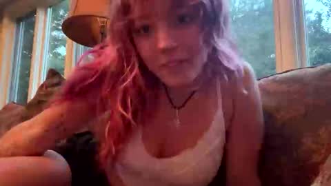 Snapshot of shh_itsmoon chatting on 23, 9, 2025 shh_itsmoon online show from 23, 9, 2025