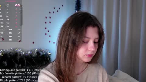 Snapshot of shickshackshock chatting on 27, 12, 2024 Iris online show from 27, 12, 2024