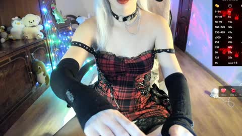 Marta Violet online show from 2, 12, 2024
