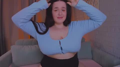 Snapshot of shinelady_ chatting on 6, 3, 2025 Rita online show from 6, 3, 2025