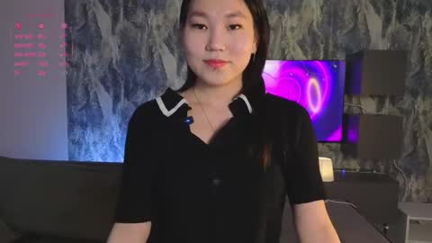 Snapshot of shining_from_east chatting on 19, 11, 2025 Chika online show from 19, 11, 2025