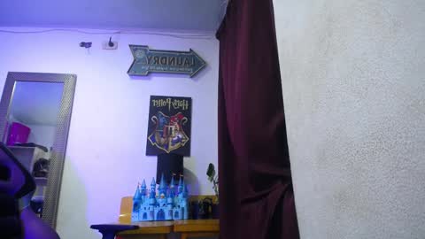 Snapshot of shining_star69 chatting on 15, 10, 2025 shining_star69 online show from 15, 10, 2025