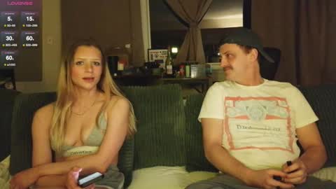 Snapshot of shinyandused chatting on 27, 10, 2025 shinyandused online show from 27, 10, 2025