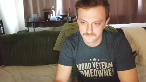 Snapshot of shinyandused chatting on 27, 10, 2025 shinyandused online show from 27, 10, 2025