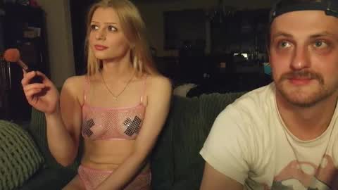 Snapshot of shinyandused chatting on 14, 11, 2025 shinyandused online show from 14, 11, 2025