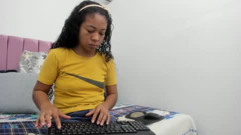 Snapshot of shira_sexylove chatting on 12, 2, 2025 shira_sexylove online show from 12, 2, 2025