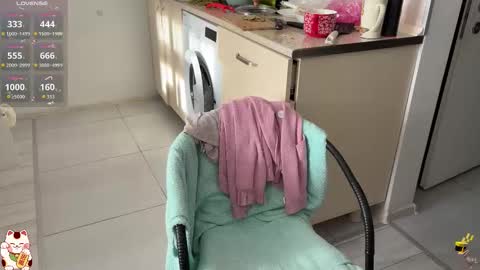 Im Lilu Rosenblum  Guys I have   ----Ill be glad to see you there online show from 21, 12, 2025