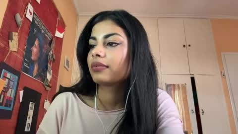 Snapshot of shirleendurrah chatting on 11, 4, 2026 Karin online show from 11, 4, 2026