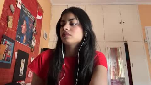 Snapshot of shirleendurrah chatting on 16, 4, 2026 Karin online show from 16, 4, 2026