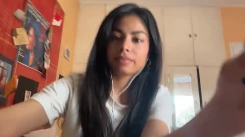 Snapshot of shirleendurrah chatting on 20, 4, 2026 Karin online show from 20, 4, 2026