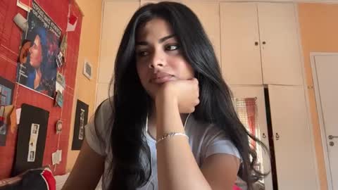 Snapshot of shirleendurrah chatting on 23, 4, 2026 Karin online show from 23, 4, 2026