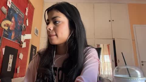 Snapshot of shirleendurrah chatting on 12, 5, 2026 Karin online show from 12, 5, 2026