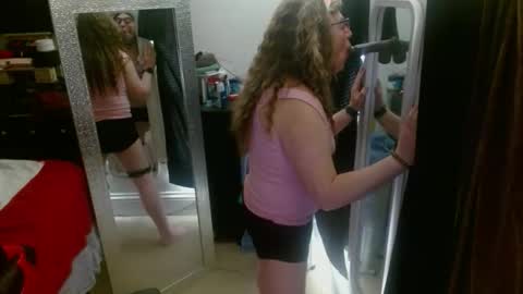 Snapshot of shirleyjo chatting on 7, 4, 2026 sarah online show from 7, 4, 2026