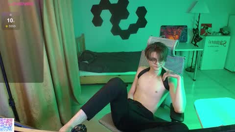 shiromy_ online show from 5, 2, 2026