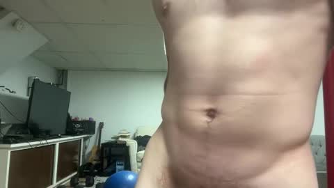 shirtlesshunk15 online show from 18, 5, 2026