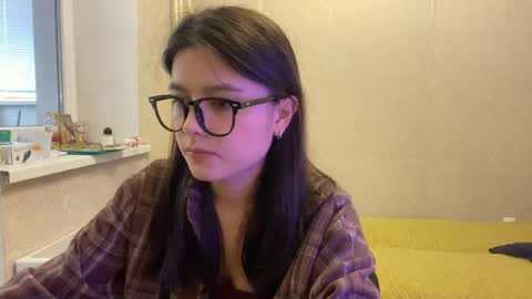 Snapshot of shontagrabowski chatting on 27, 5, 2026 Marie online show from 27, 5, 2026