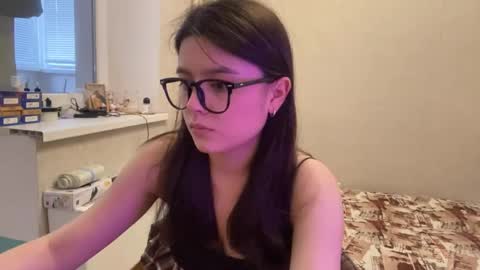 Snapshot of shontagrabowski chatting on 7, 6, 2026 Marie online show from 7, 6, 2026