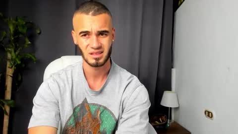 Snapshot of shooter_boy_ chatting on 2, 12, 2025 Shooter online show from 2, 12, 2025