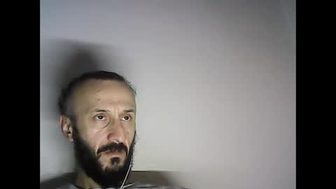 Snapshot of shooter_coool chatting on 5, 1, 2025 shooter_coool online show from 5, 1, 2025