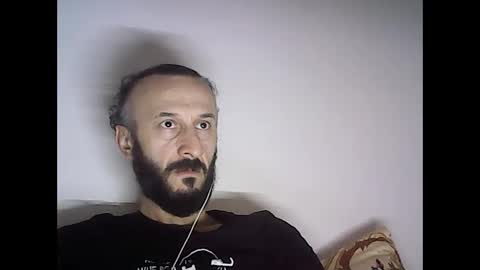 Snapshot of shooter_coool chatting on 4, 2, 2025 shooter_coool online show from 4, 2, 2025