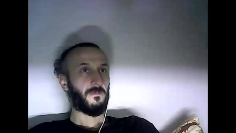 Snapshot of shooter_coool chatting on 4, 2, 2025 shooter_coool online show from 4, 2, 2025