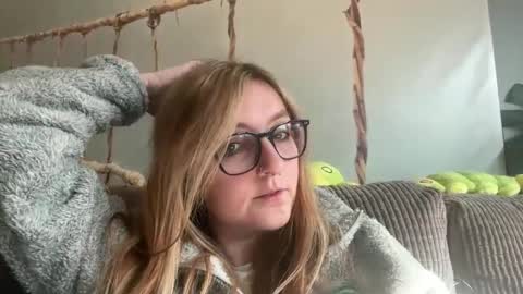 Snapshot of short_sweetpea chatting on 2, 3, 2025 short sweetpea online show from 2, 3, 2025