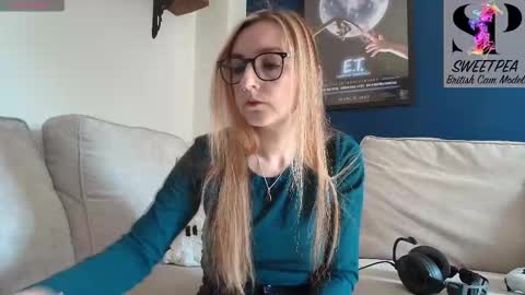 Snapshot of short_sweetpea chatting on 30, 9, 2025 short sweetpea online show from 30, 9, 2025