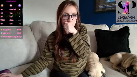 Snapshot of short_sweetpea chatting on 13, 11, 2025 short sweetpea online show from 13, 11, 2025