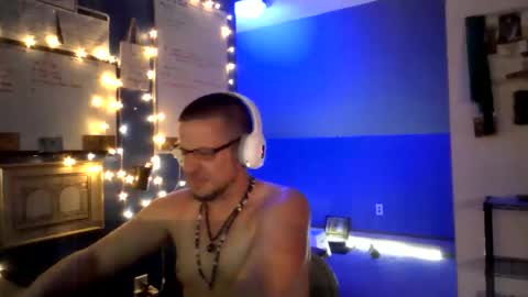 Snapshot of shortmel chatting on 12, 5, 2026 shortmel online show from 12, 5, 2026